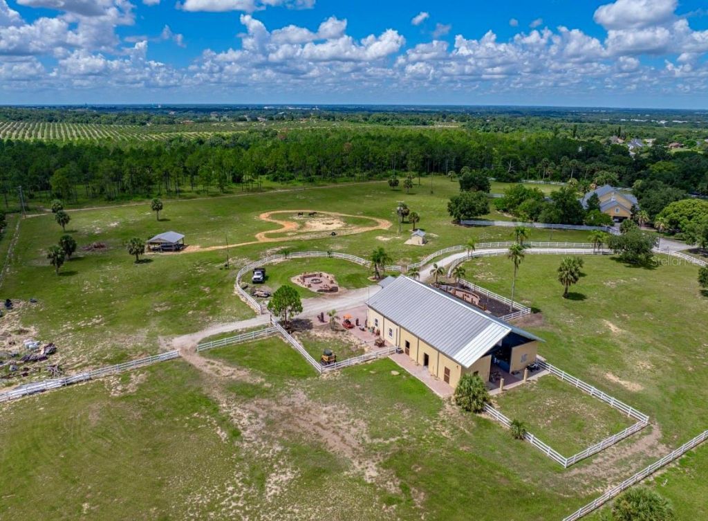 664 S Lake Starr Boulevard, Lake Wales, FL 33898 Photo