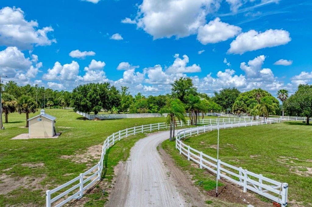 664 S Lake Starr Boulevard, Lake Wales, FL 33898 Photo