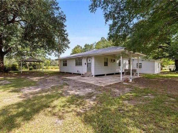 30235 GEORGE WHITE Road, Holden, LA 70744