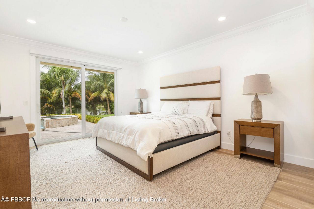 3317 Embassy Drive, West Palm Beach, FL 33401 Photo