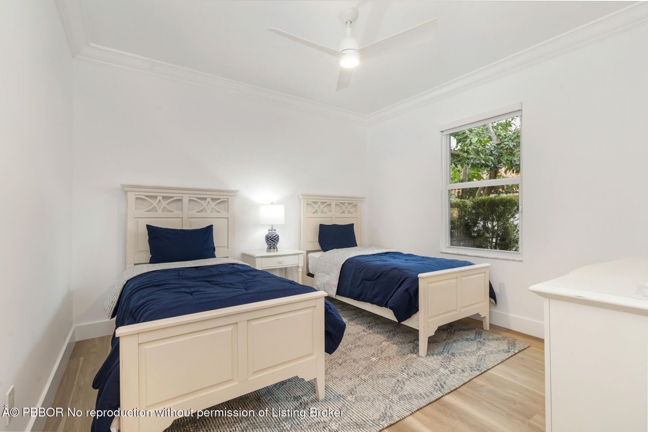 3317 Embassy Drive, West Palm Beach, FL 33401 Photo