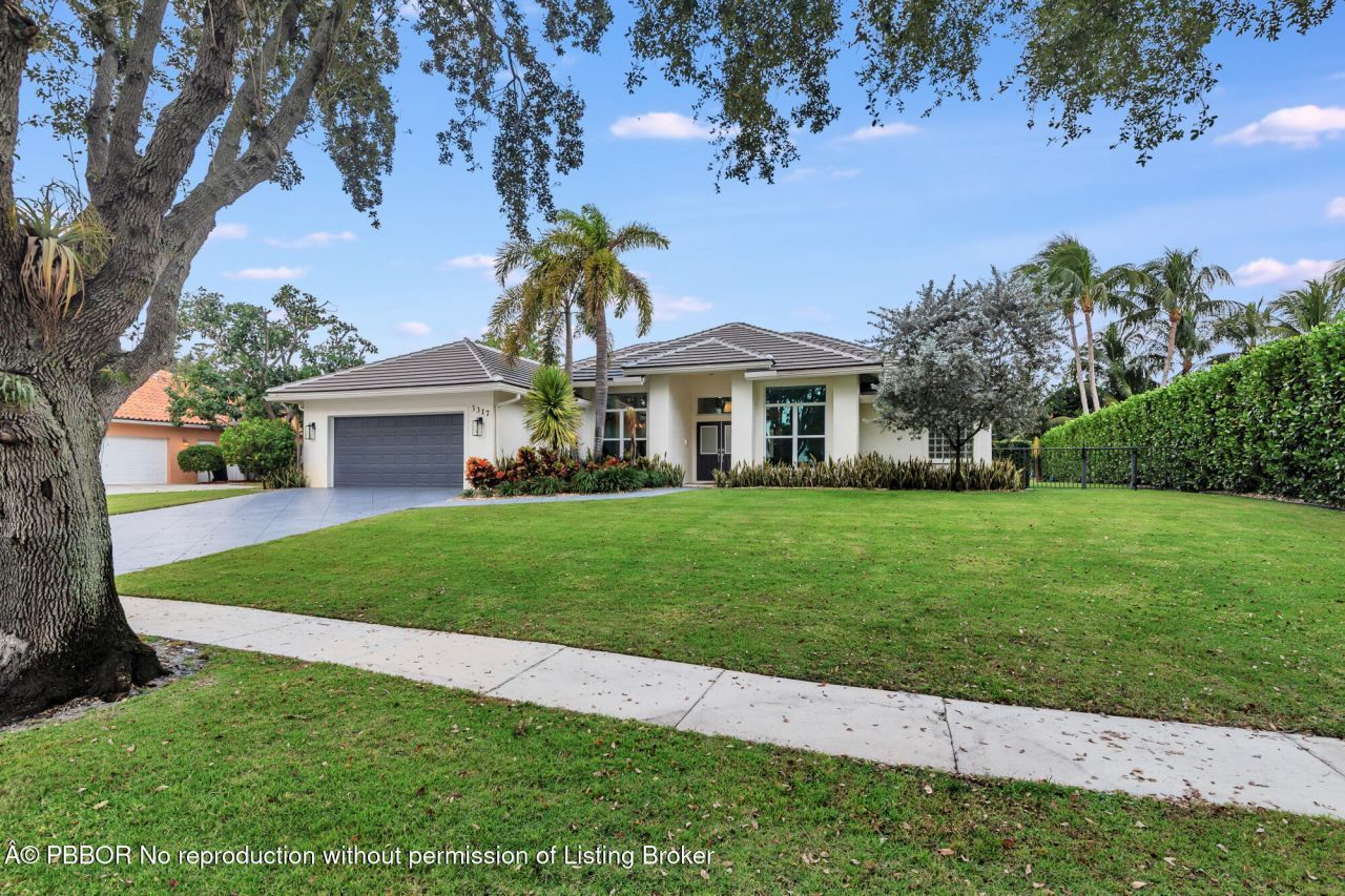 3317 Embassy Drive, West Palm Beach, FL 33401 Photo