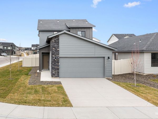 10574 W Teratai St, Star, ID 83669