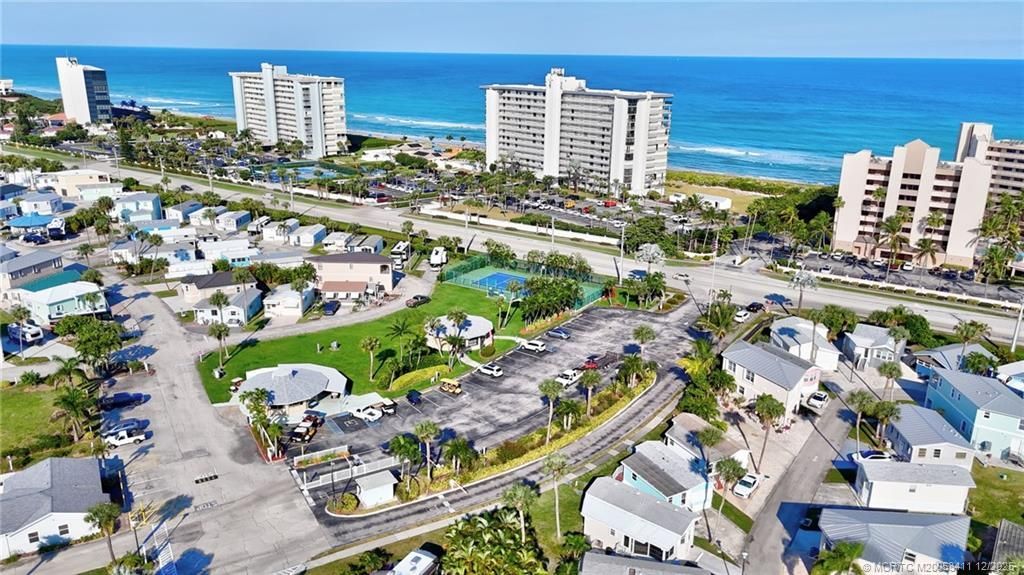 10725 S Ocean Drive, Lot #355, Jensen Beach, FL 34957 Photo