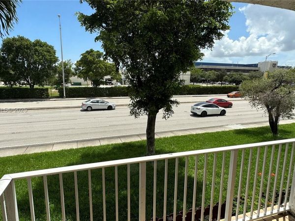 250 NW 107th Ave, Unit 202, Miami, FL 33172