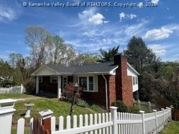 1130 Lyndale Drive, Charleston, WV 25314