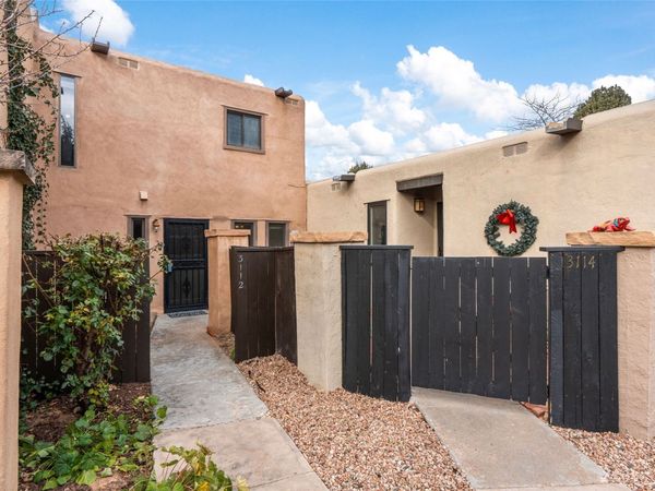 3112 Plaza Blanca, Santa Fe, NM 87507