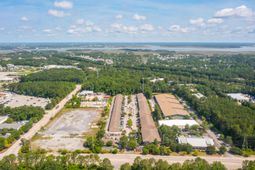 492 La Mesa Road photo 4