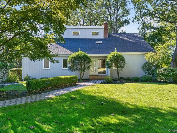 1 Pine Point, Lloyd Harbor, NY 11743