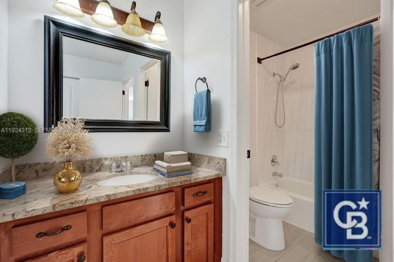 9 S Lakeshore Dr, Hypoluxo, FL 33462 Photo