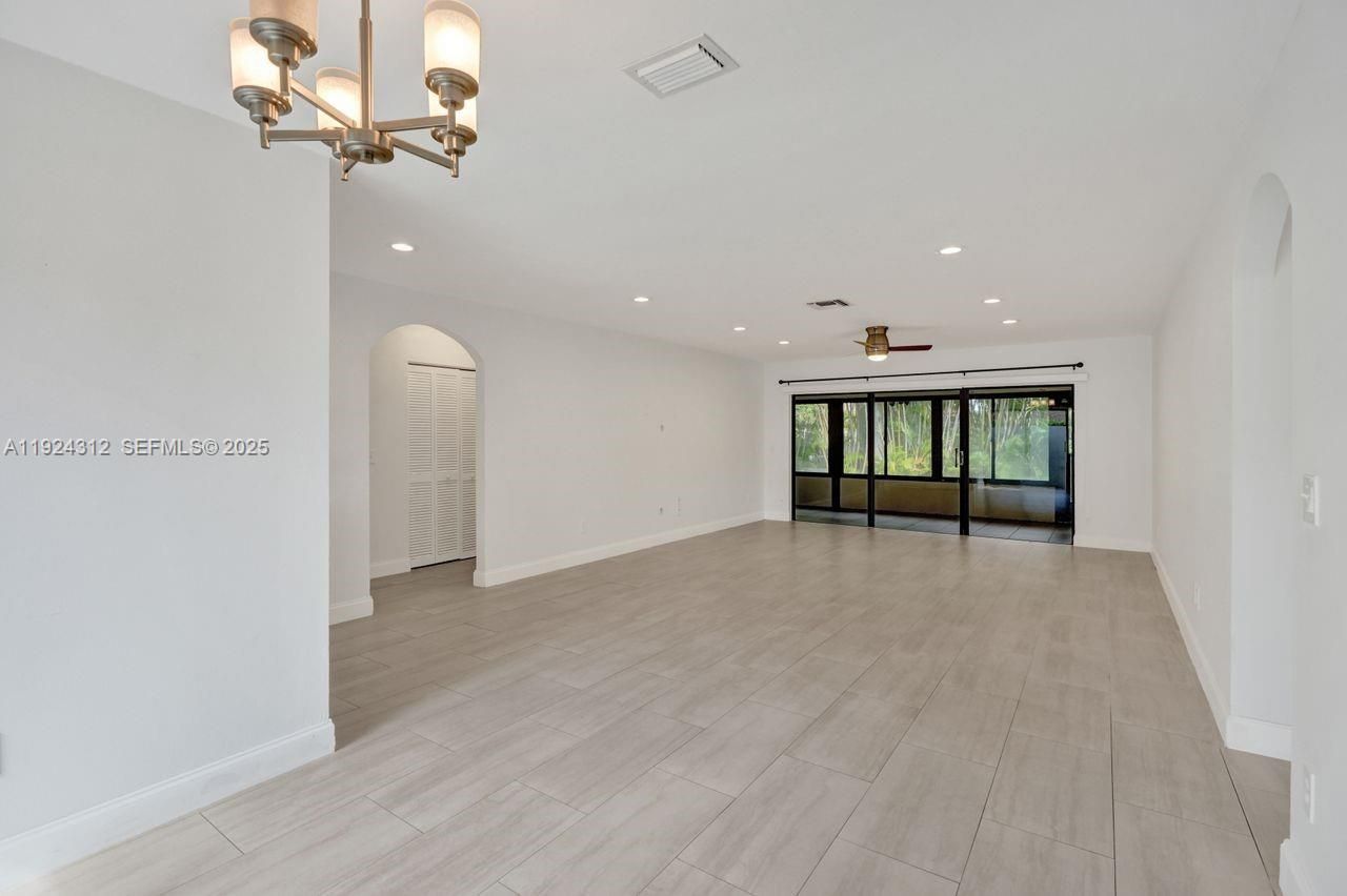 9 S Lakeshore Dr, Hypoluxo, FL 33462 Photo