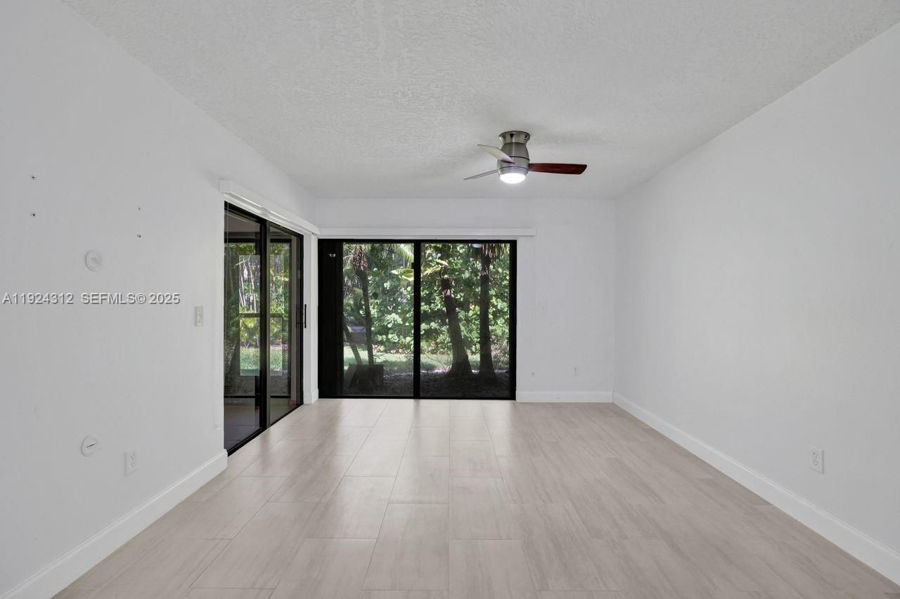 9 S Lakeshore Dr, Hypoluxo, FL 33462 Photo