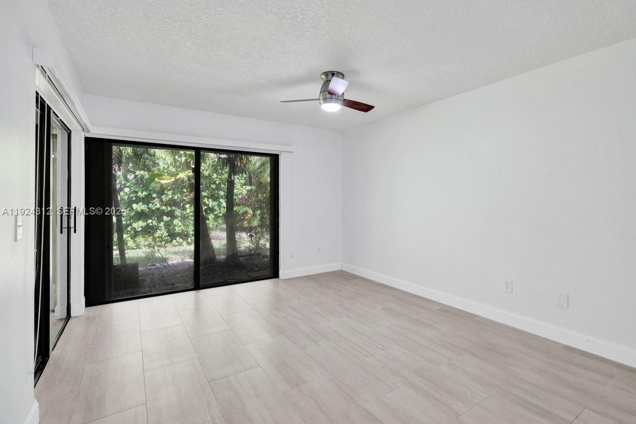 9 S Lakeshore Dr, Hypoluxo, FL 33462 Photo