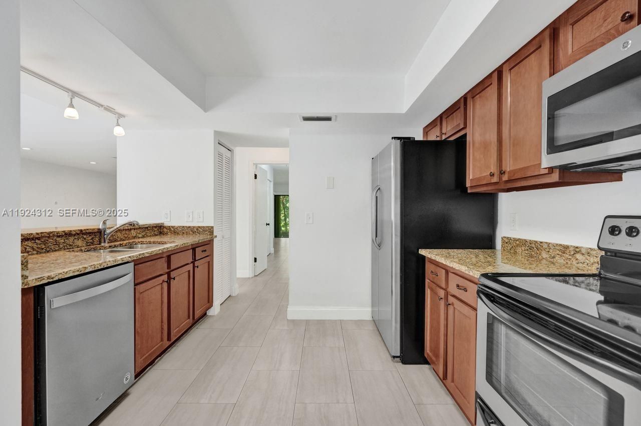 9 S Lakeshore Dr, Hypoluxo, FL 33462 Photo