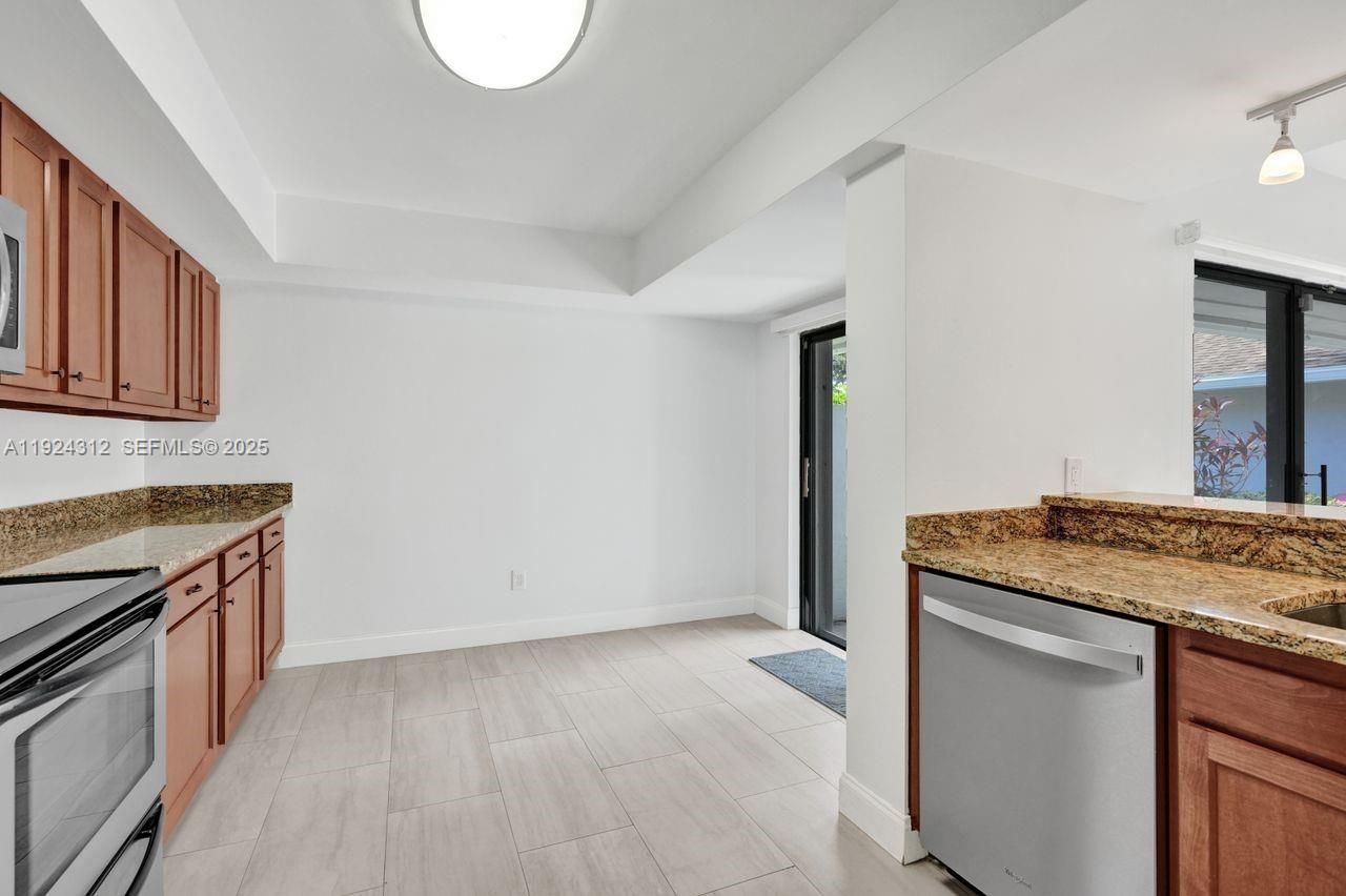 9 S Lakeshore Dr, Hypoluxo, FL 33462 Photo