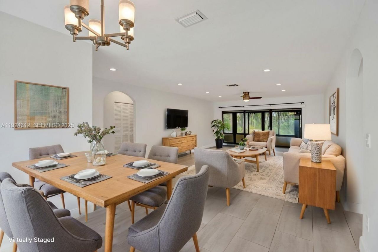 9 S Lakeshore Dr, Hypoluxo, FL 33462 Photo