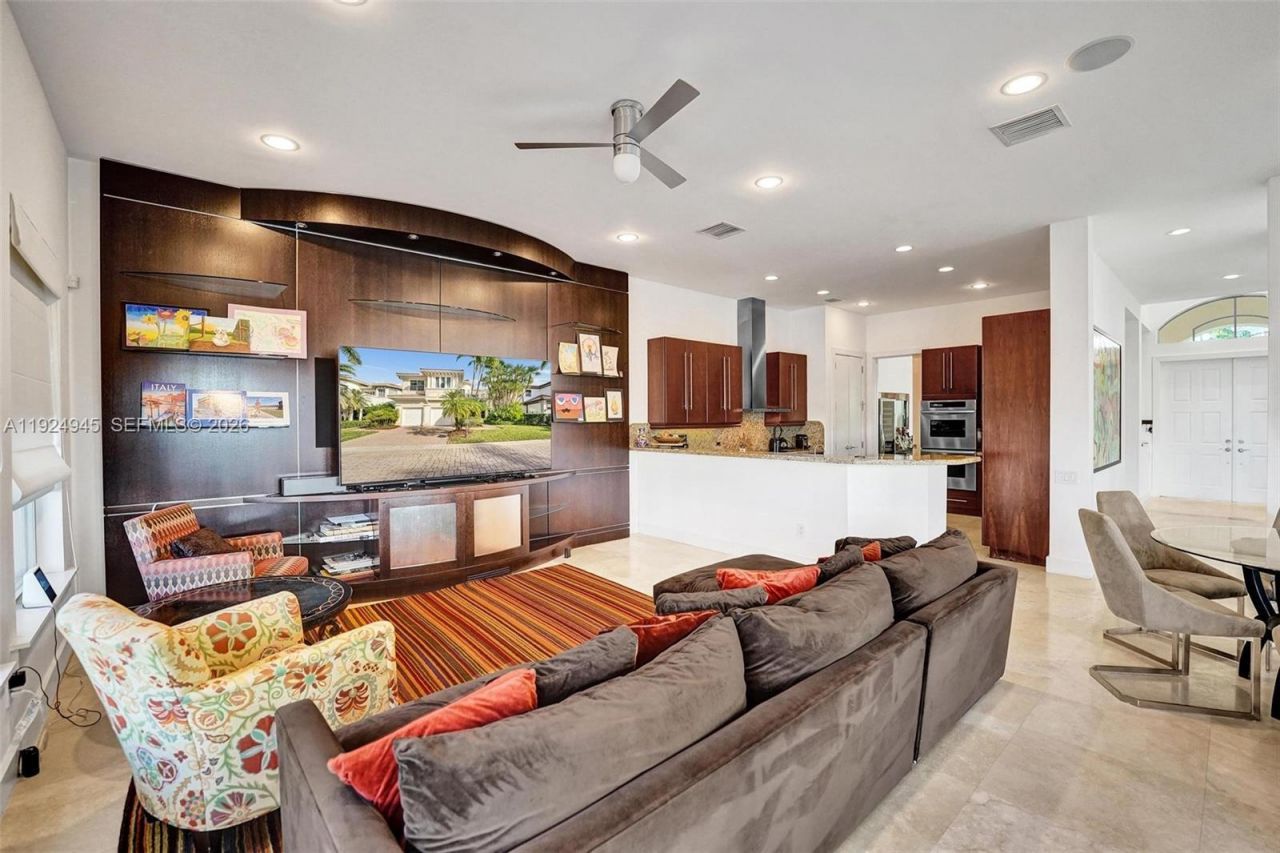 1575 Windjammer Way, Hollywood, FL 33019 Photo