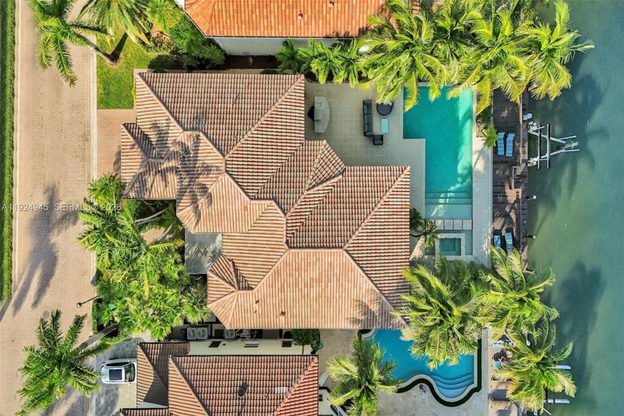 1575 Windjammer Way, Hollywood, FL 33019 Photo