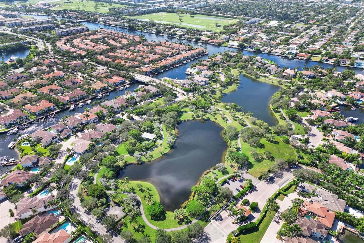 1575 Windjammer Way, Hollywood, FL 33019 Photo