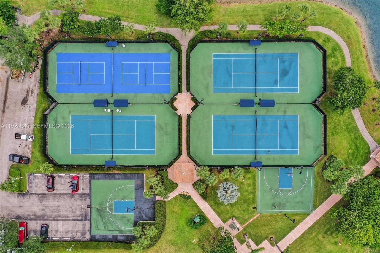 1575 Windjammer Way, Hollywood, FL 33019 Photo