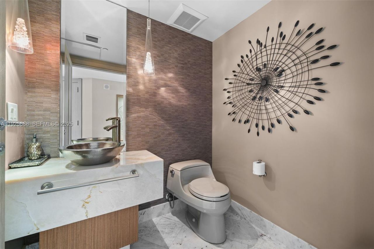 17201 Collins Ave, Unit 3505, Sunny Isles Beach, FL 33160 Photo