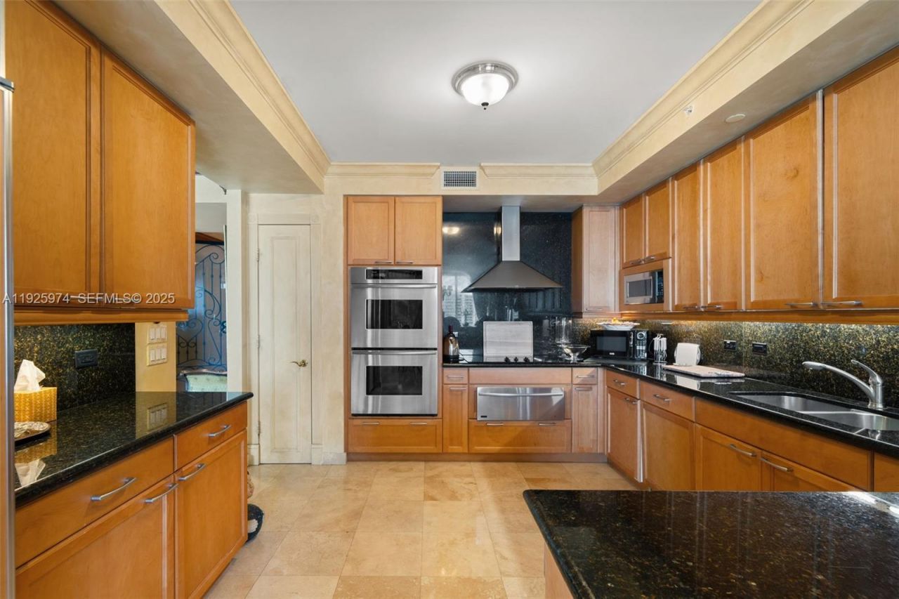 3201 NE 183rd St, Unit 1107, Aventura, FL 33160 Photo