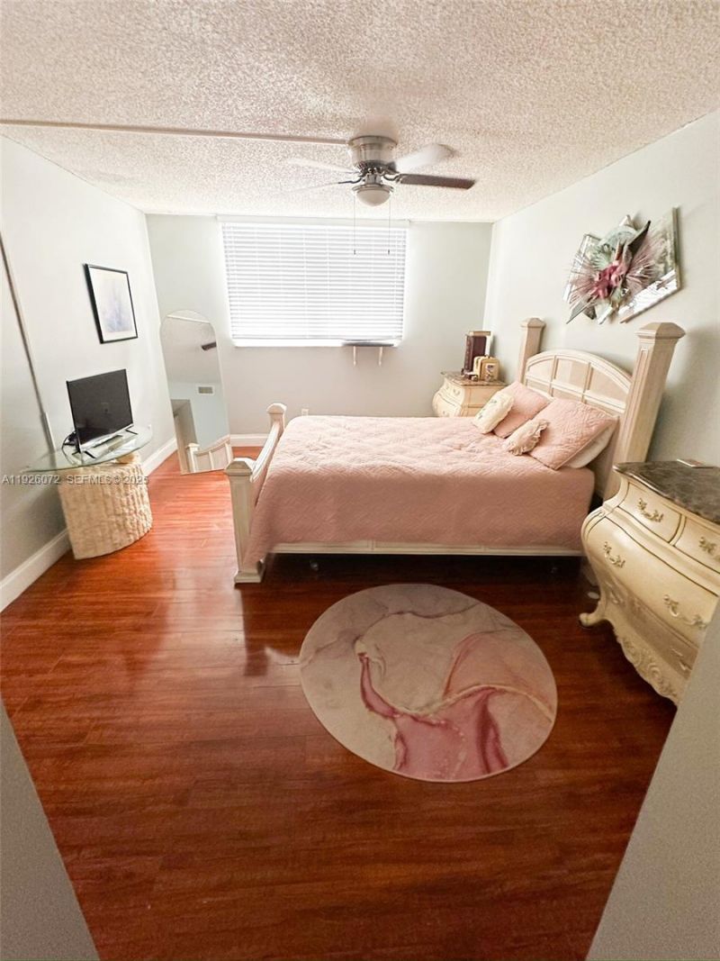 2860 Somerset Dr, Unit 400K, Lauderdale Lakes, FL 33311 Photo