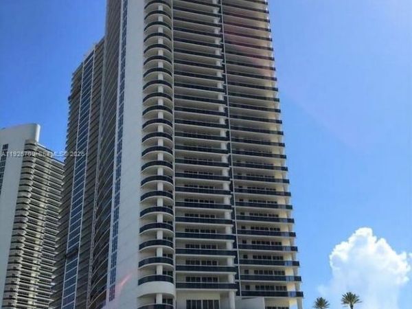 1850 S Ocean Dr, Unit 1405, Hallandale Beach, FL 33009