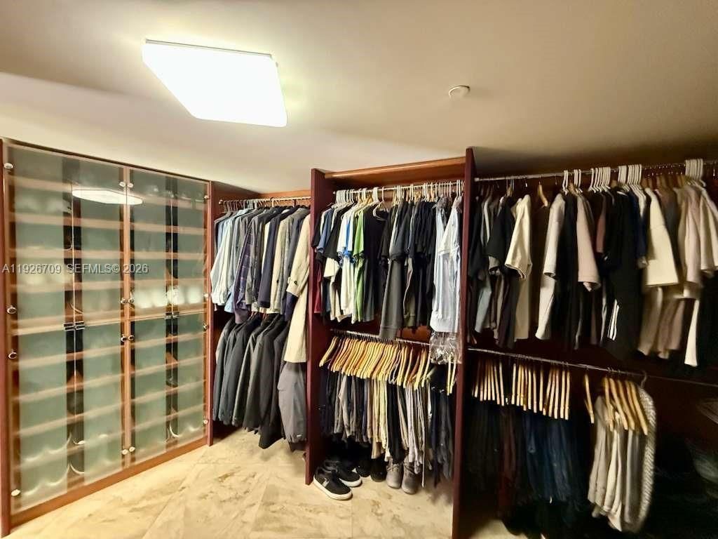 1850 S Ocean Dr, Unit 1405, Hallandale Beach, FL 33009 Photo