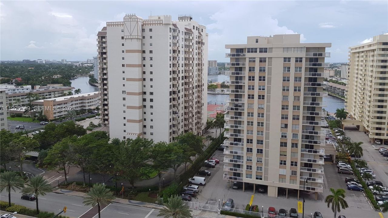 1850 S Ocean Dr, Unit 1405, Hallandale Beach, FL 33009 Photo