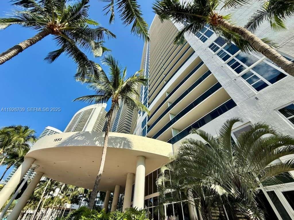 1850 S Ocean Dr, Unit 1405, Hallandale Beach, FL 33009 Photo