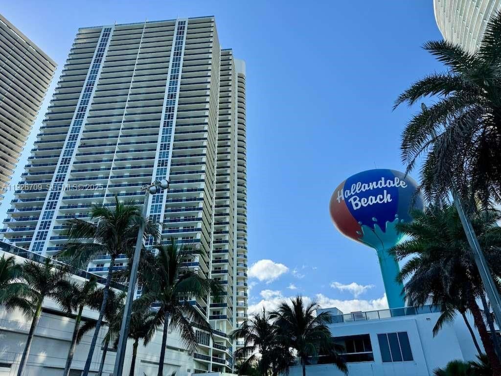 1850 S Ocean Dr, Unit 1405, Hallandale Beach, FL 33009 Photo