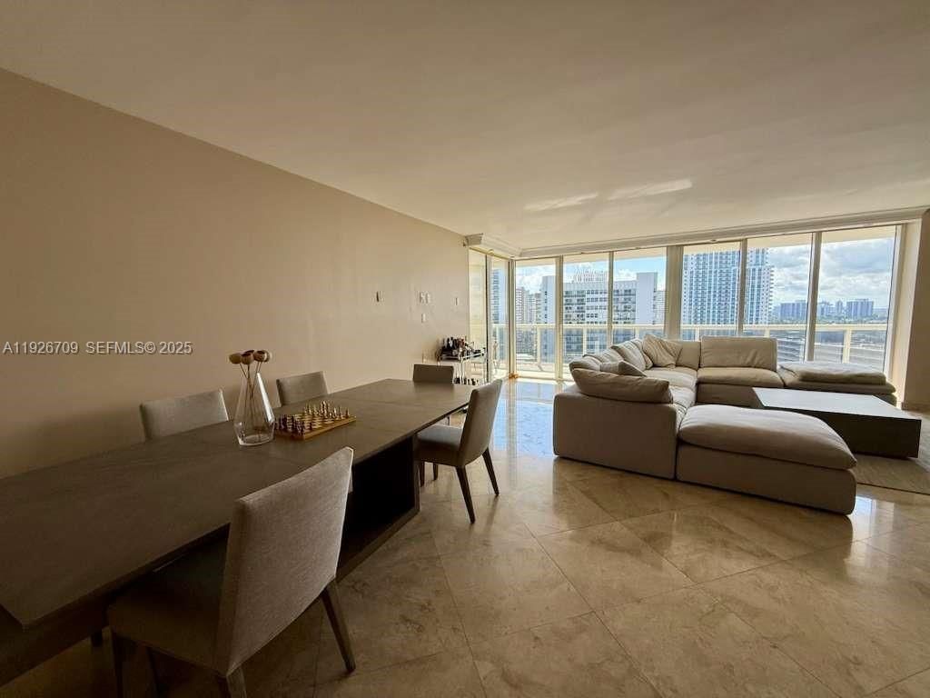 1850 S Ocean Dr, Unit 1405, Hallandale Beach, FL 33009 Photo