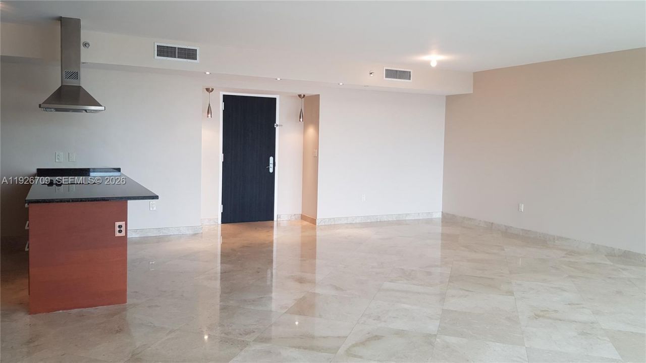 1850 S Ocean Dr, Unit 1405, Hallandale Beach, FL 33009 Photo