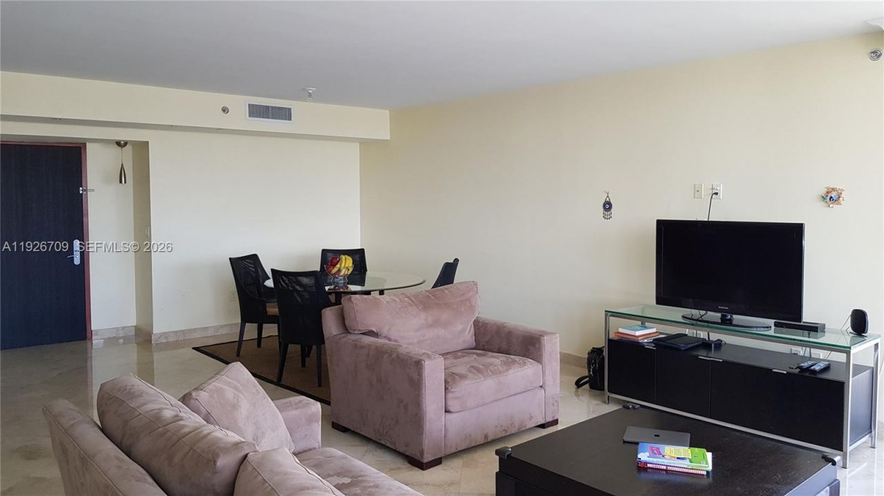 1850 S Ocean Dr, Unit 1405, Hallandale Beach, FL 33009 Photo