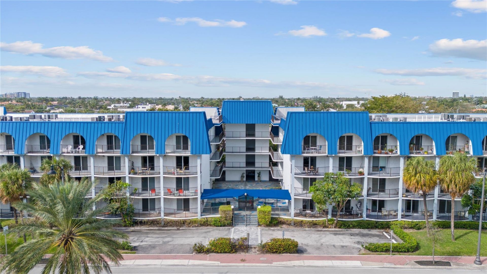 3909 N Ocean Boulevard, Unit 410, Fort Lauderdale, FL 33308 Photo