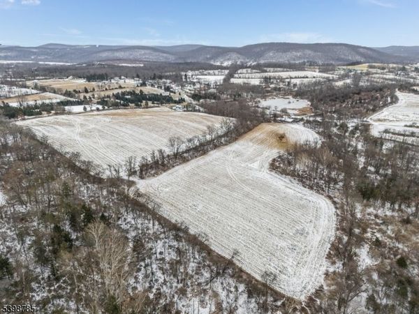 28 Serepta Rd, Knowlton, NJ 07832