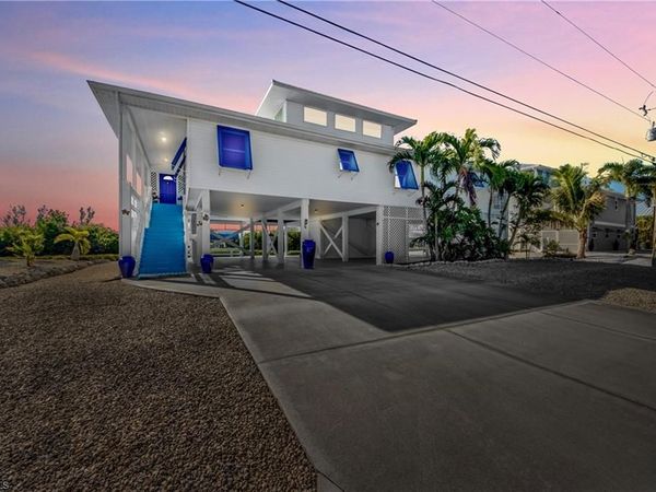 4081 Galt Island AVE, ST. JAMES CITY, FL 33956