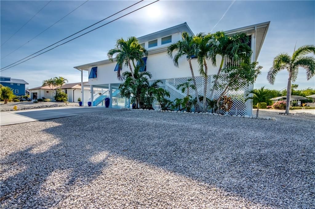 4081 Galt Island Ave, Saint James City, FL 33956 Photo