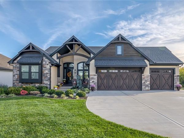 22525 W 87th Terrace, Lenexa, KS 66227