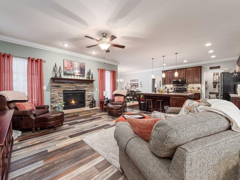 290 Jenna Drive, Newark, OH 43055 Photo 2