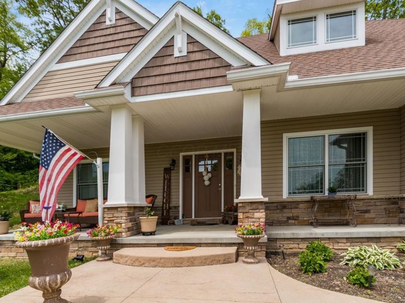 290 Jenna Drive, Newark, OH 43055 Photo 2