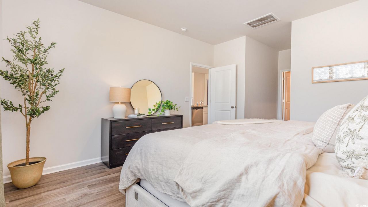 592 Duvall St. Photo 17