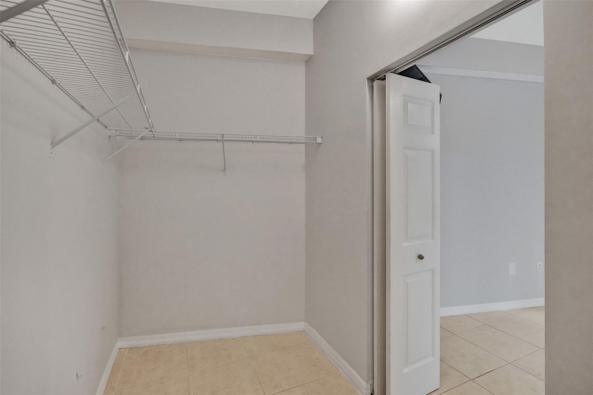 2421 NE 65th St, Unit 2-113, Fort Lauderdale, FL 33308 Photo