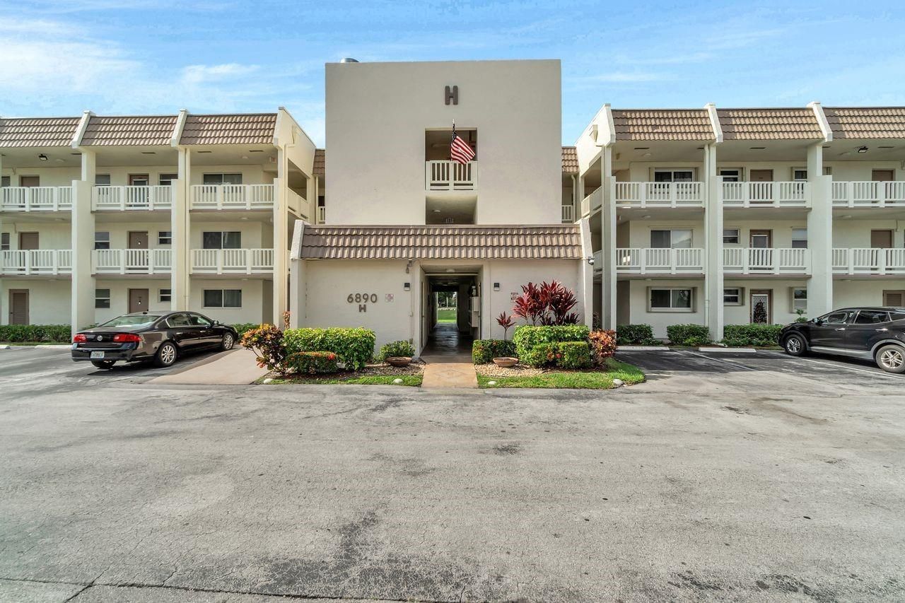 6890 Royal Palm Boulevard, Unit 203H, Margate, FL 33063 Photo