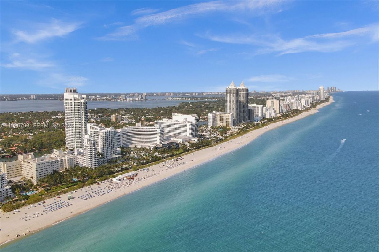 4391 Collins Ave, Unit 1814, Miami Beach, FL 33140 Photo
