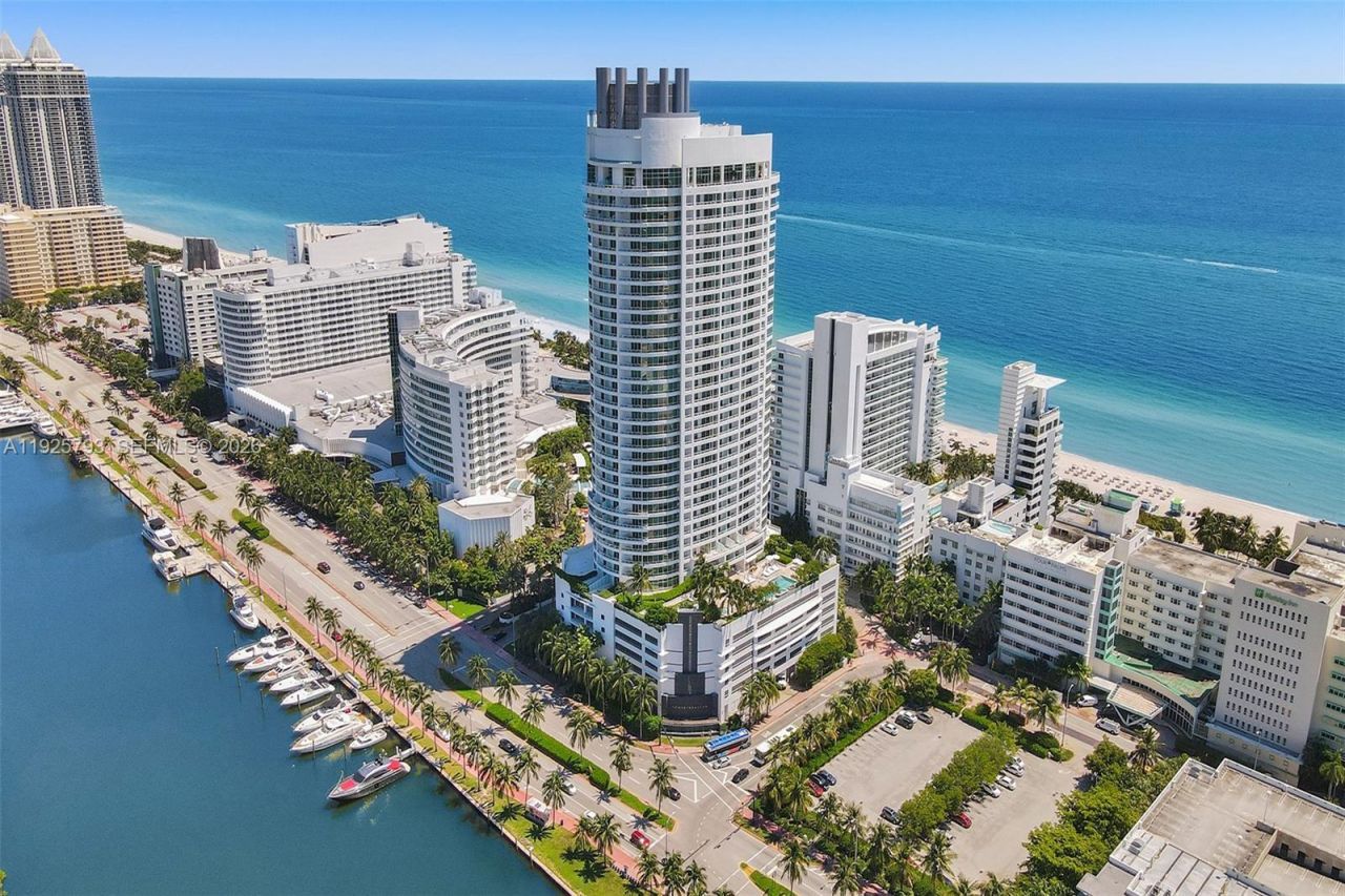 4391 Collins Ave, Unit 1814, Miami Beach, FL 33140 Photo