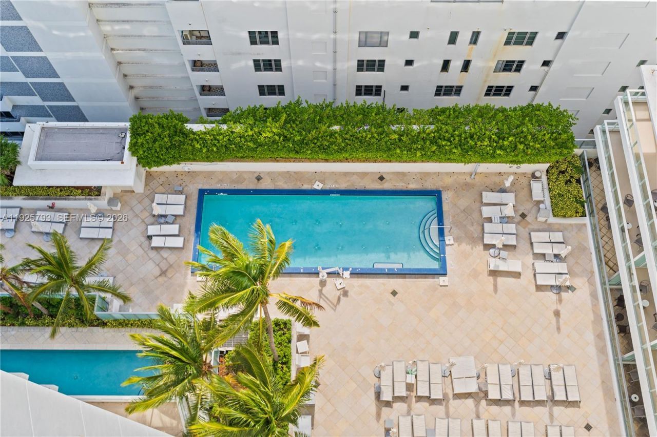 4391 Collins Ave, Unit 1814, Miami Beach, FL 33140 Photo