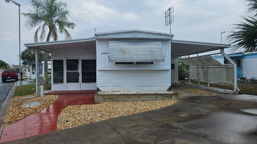 8300 Seminole Boulevard, Unit 444, Seminole, FL 33772 Main Photo