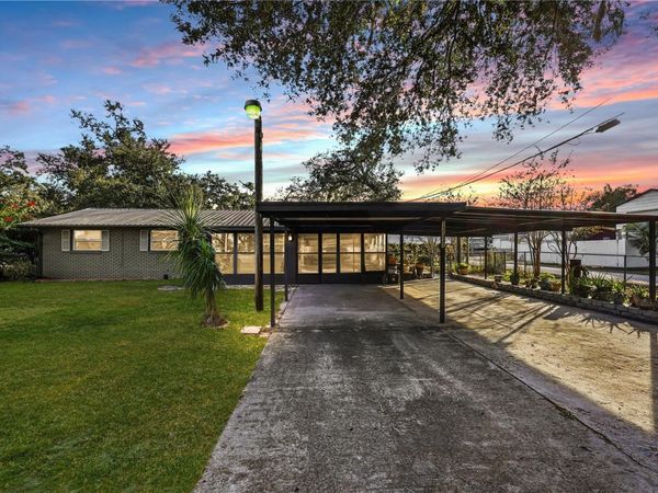 12031 E OLD HILLSBOROUGH AVENUE, SEFFNER, FL 33584